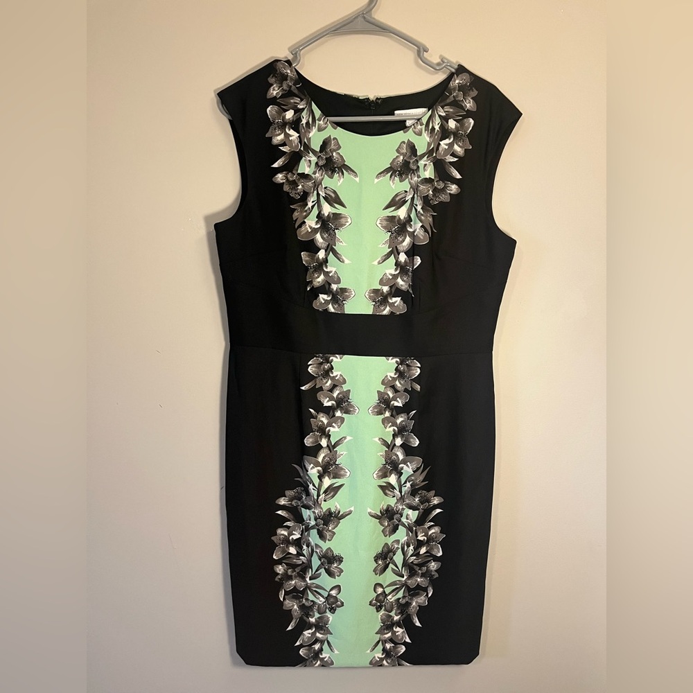 New York & Co Black and Green Floral Midi Dress Size 12